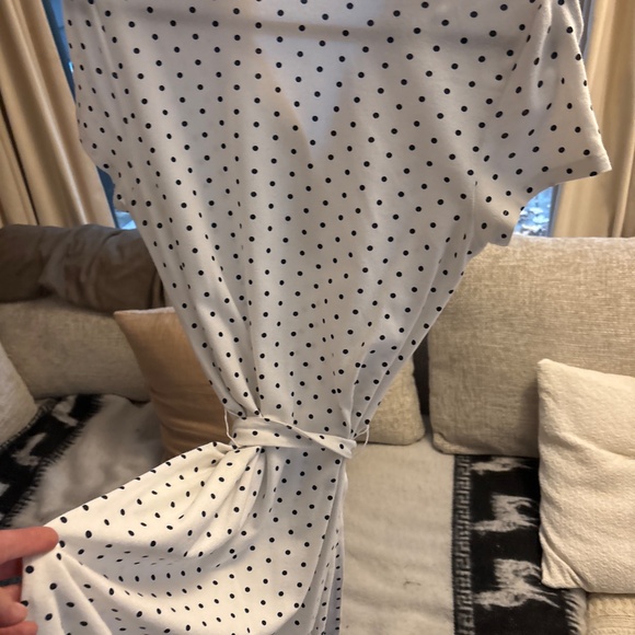 Tommy Hilfiger - Picture 5 of 6